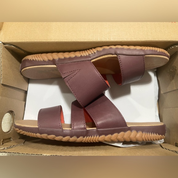 Sorel Out N About Plus Slide - Picture 2 of 5